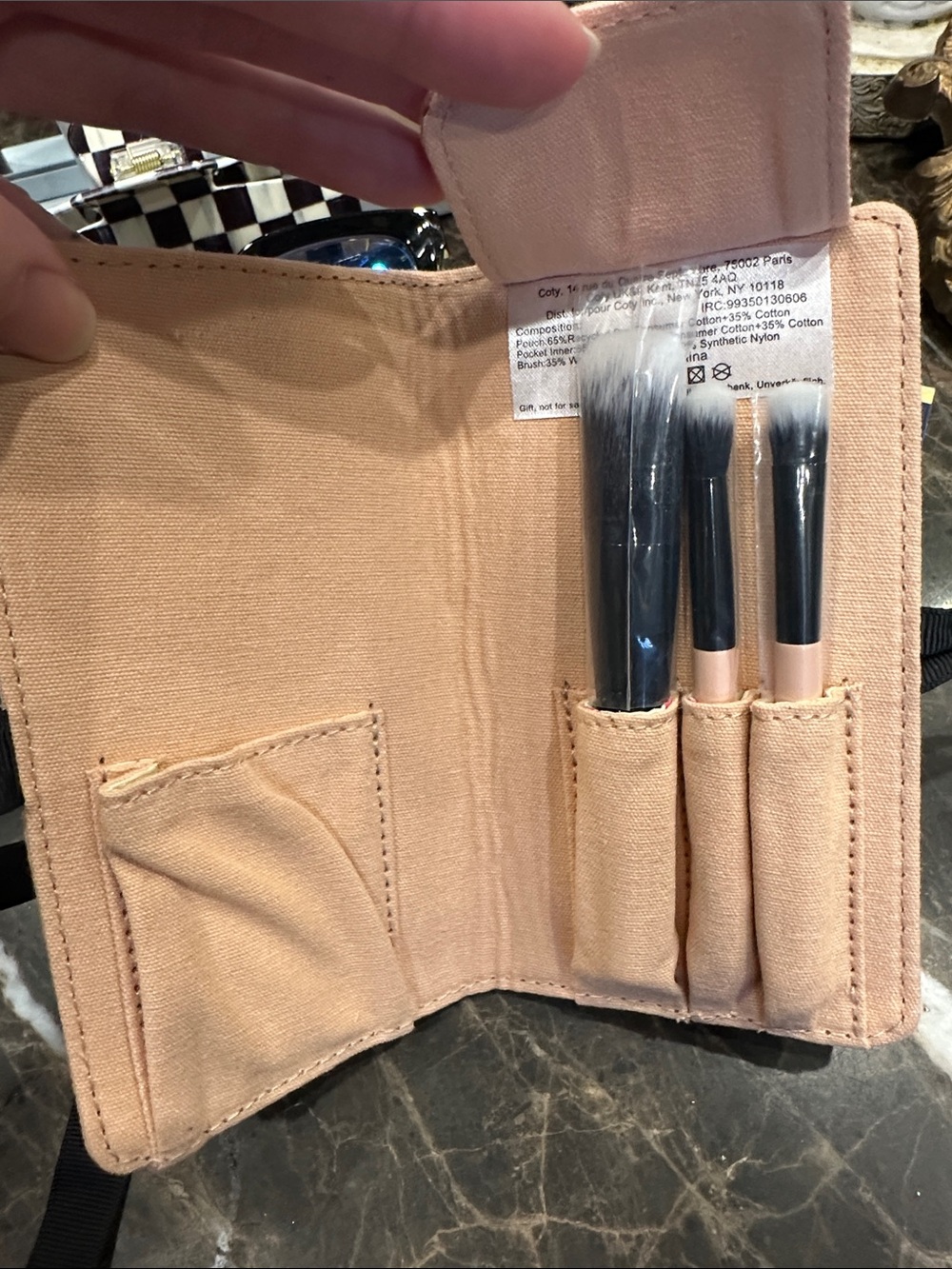 Gucci Pink Canvas Beauty Pouch with Label - Picture 2 of 4